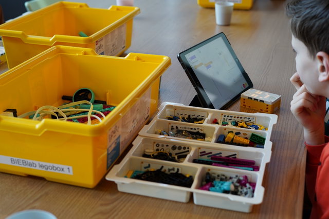 BIEBlab: Bouw, programmeer en ontdek met LEGO Spike!