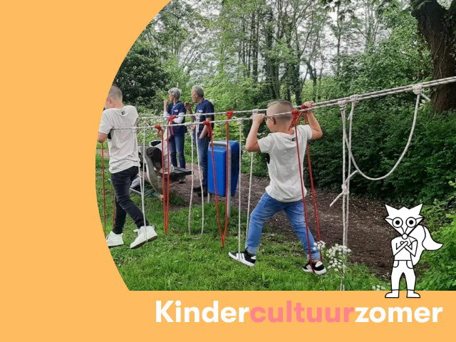 Klimmen en klauteren tussen de bomen!