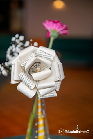 Workshop 'Papieren bloemen maken'