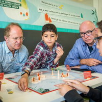 (Groot)ouder-kind workshop Ontwerp je ideale samenleving (8+)