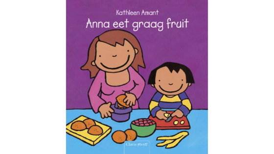 Anna eet graag fruit