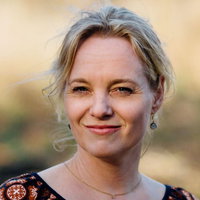 Lezing | Annemieke de Gier over 'Een tompoes en bitterballen'