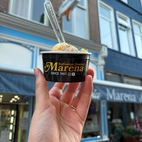 Humans of Kampen Live - IJssalon Marena