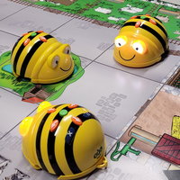 DigiDoe: Op avontuur met Bee-Bot