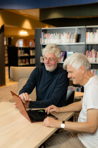 Oefenen met de computer, tablet of telefoon en internet