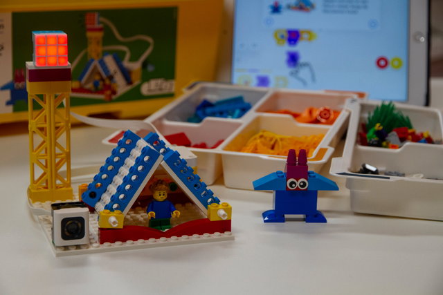 LEGO SPIKE: bouwen en programmeren