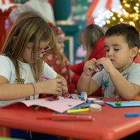Kerstlichtjes maken bij de BiebFabriek
