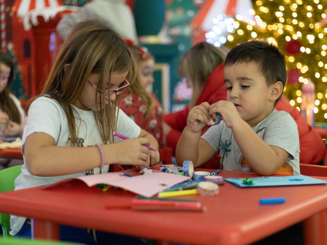 Kerstlichtjes maken bij de BiebFabriek