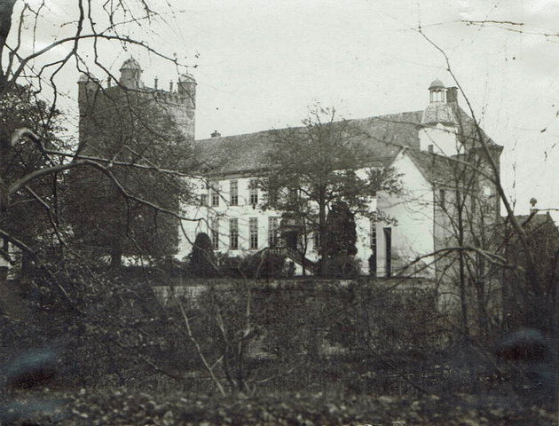 Kasteel Huis Bergh op ansichtkaarten