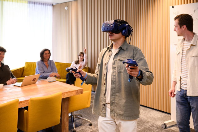 Workshop: VR experience over geldstress