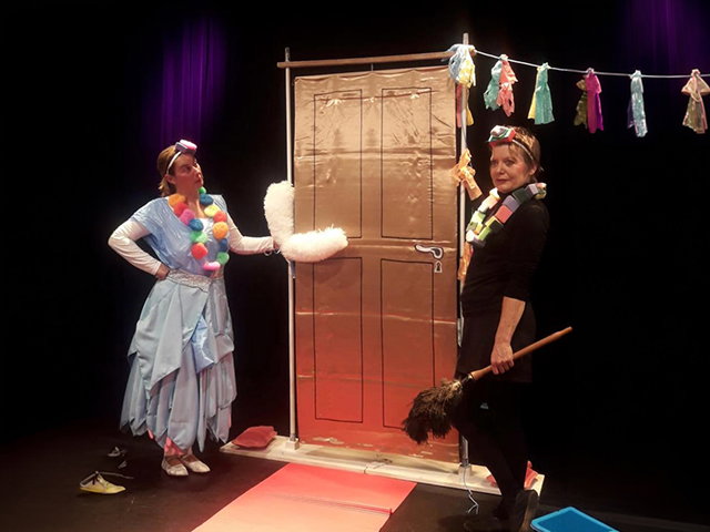 Theatervoorstelling: Spot aan! Boek op de planken 10-10-2026 11:30