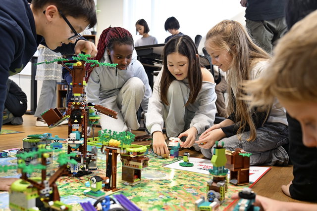 Samen bouwen aan de toekomst met de First LEGO League