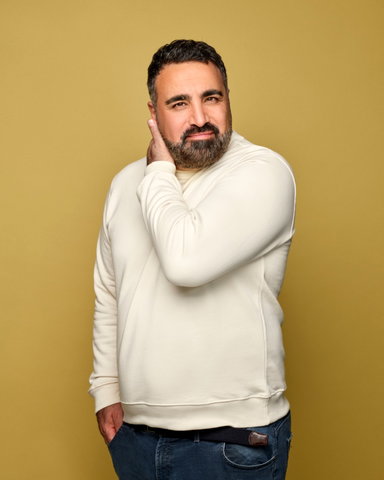 Interview met Sinan Can over "Het boek der omhelzingen"