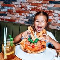 Pizza van eigen bodem