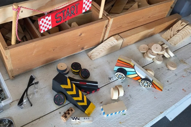 Hout upcycle - Maak een auto of vliegtuig (7-12 jr)