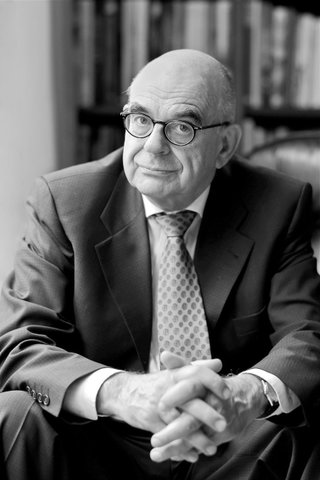 Jan Pronk over o.a. 'Terug naar de aarde'