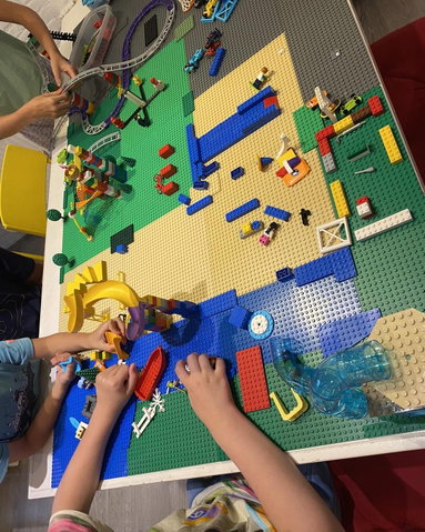 Bonte Bouwplaats: Stad van de toekomst met LEGO
