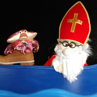 Voorstelling Sint en Piet en de pakjes uit zee