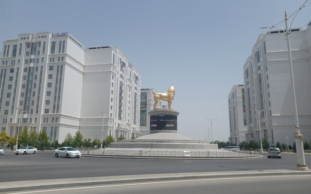 Turkmenistans wonderlijke werkelijkheid