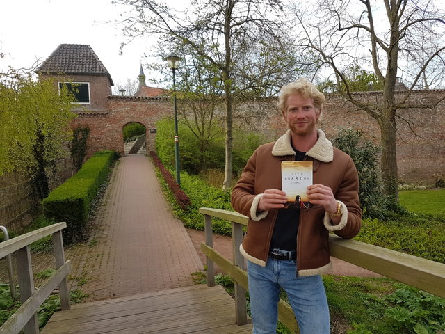 Eduard Poot presenteert boek Koning Duardox in Bibliotheek Hattem