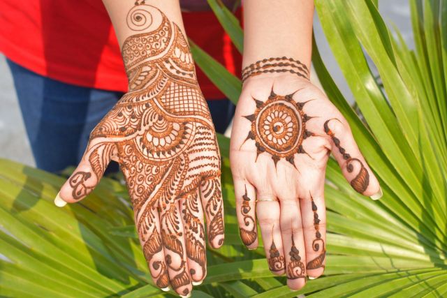 Familie - Versier je hand met Henna