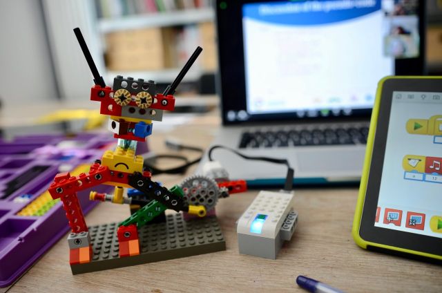 Robo Bricks