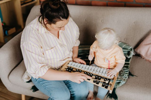 Boekjes en Babbels Bladel: Muziek op Schoot