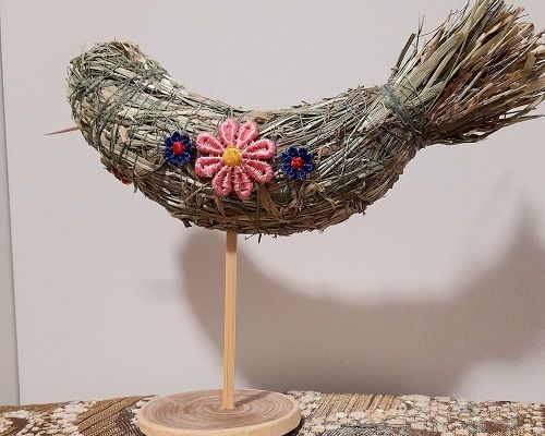 Maak een traditionele vogel van gras - vanaf 4 jr. | Створіть традиційну пташку з сіна - Від 4 років