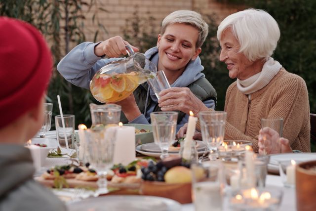 Nationale Ouderendag 2023: voorleeslunch in Julianadorp