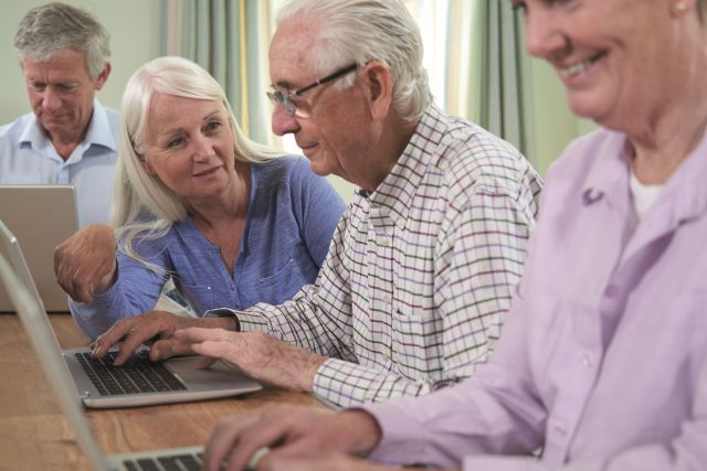 Inloopspreekuren Computervraagdagen Seniorweb