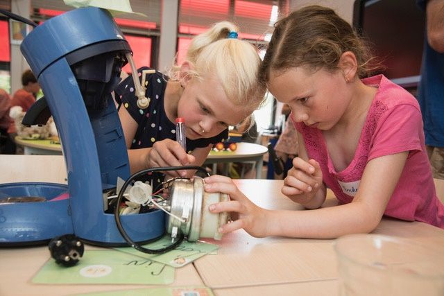 Kinder Repair Café - Maaklab