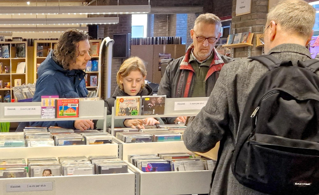 De Muziekbank verkoopt ovetollige cd's