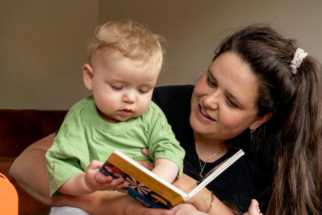 BoekStartwebinar voor ouders: Met je baby en dreumes plezier beleven aan voorlezen!
