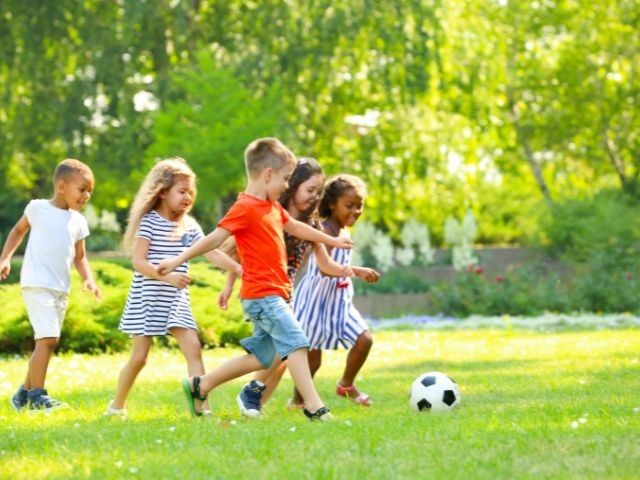 Voorlezen met sport en spel in de zomervakantie