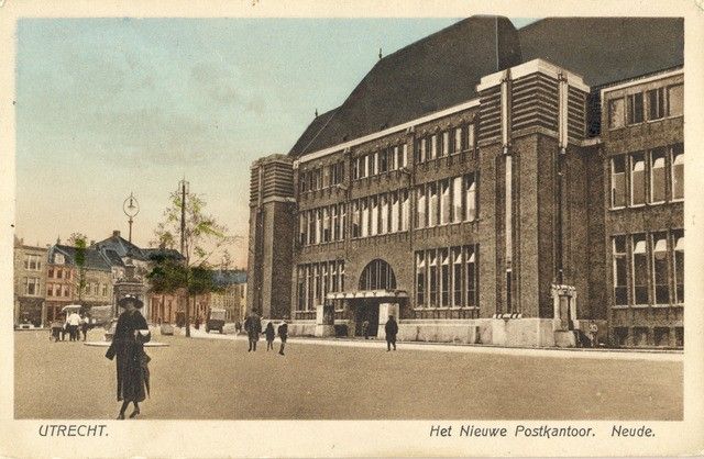 Tentoonstelling - 100 jaar Amsterdamse School nog altijd springlevend!