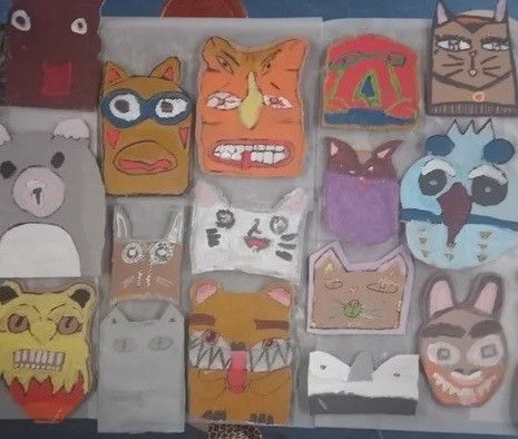 Zin in Zondag: Totems maken van karton (6+)