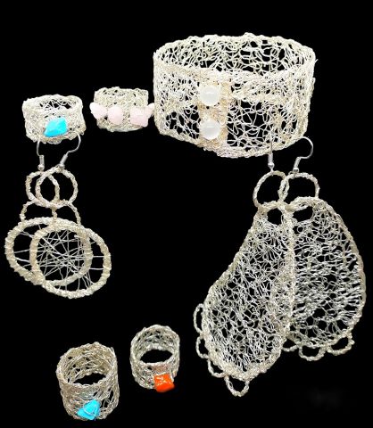 Sieraden expositie Karin Starmans