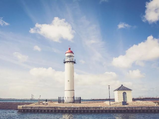 Vuurtoren Hellevoetsluis.JPG