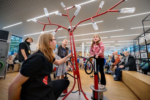 NEMO Science Tour ‘Lekker Eigenwijs’ in het kader van de Kinderboekenweek 2024