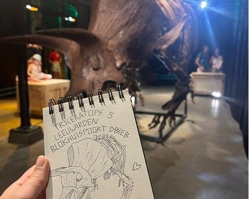 Triceratops tekenen met de Urban Sketchers