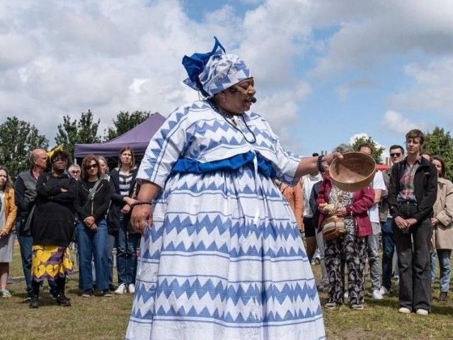 Interactieve lezing: Traditionele Klederdracht de Koto