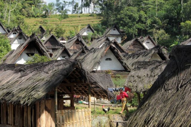 Themacafé: audiovisuele show over Bali en Java