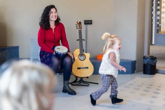 Muzikale verhaaltjes met Helga Huisjes  (0-2 jaar)