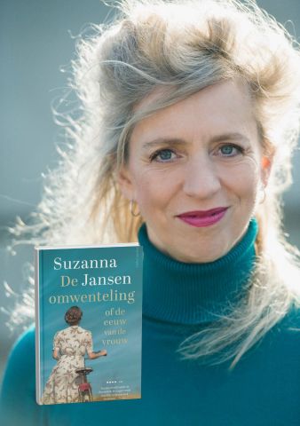 Vrouw en de toekomst door schrijfster Suzanna Jansen