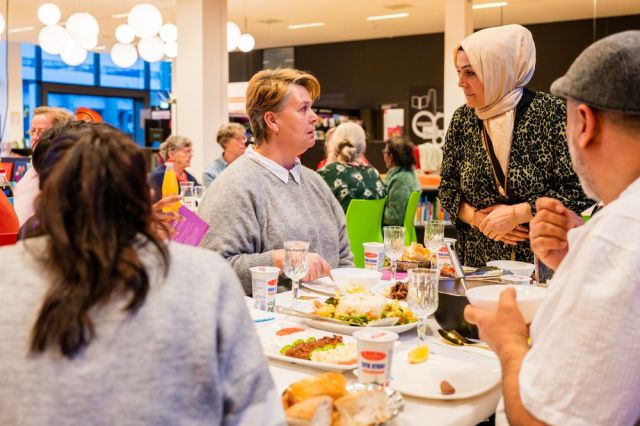 Iftar in de Bieb (Kanaleneiland)