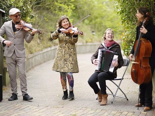 Folk concert: The Klezmer Society