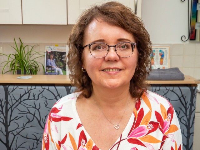 Ontdek de kracht van voetreflex-therapie en vingeryoga