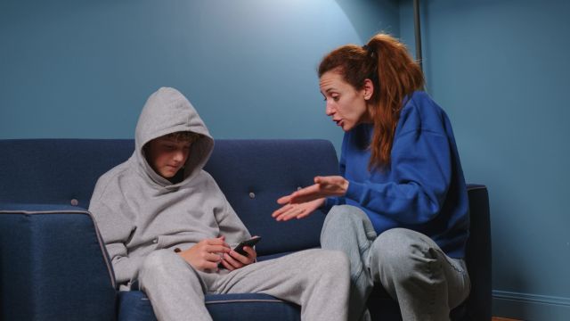 Van doe normaal naar dialoog - over de kracht van contact met je puber