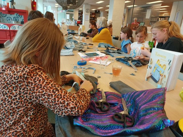 Maaklab kids: kennismaken met kleding maken