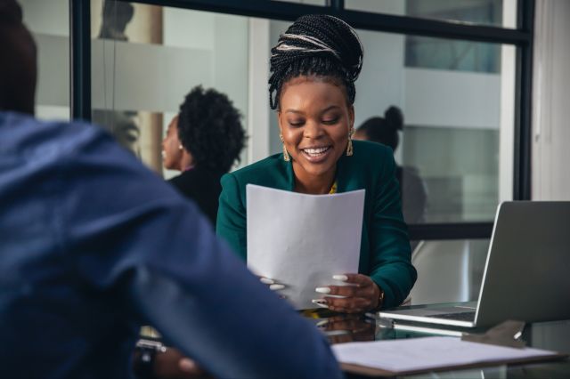 JobOn: CV vs LinkedIn: Two sides of one profile